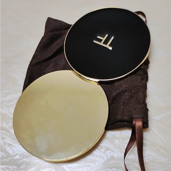 Tom Ford Pocket Makeup Mirror - Picture 5 of 7